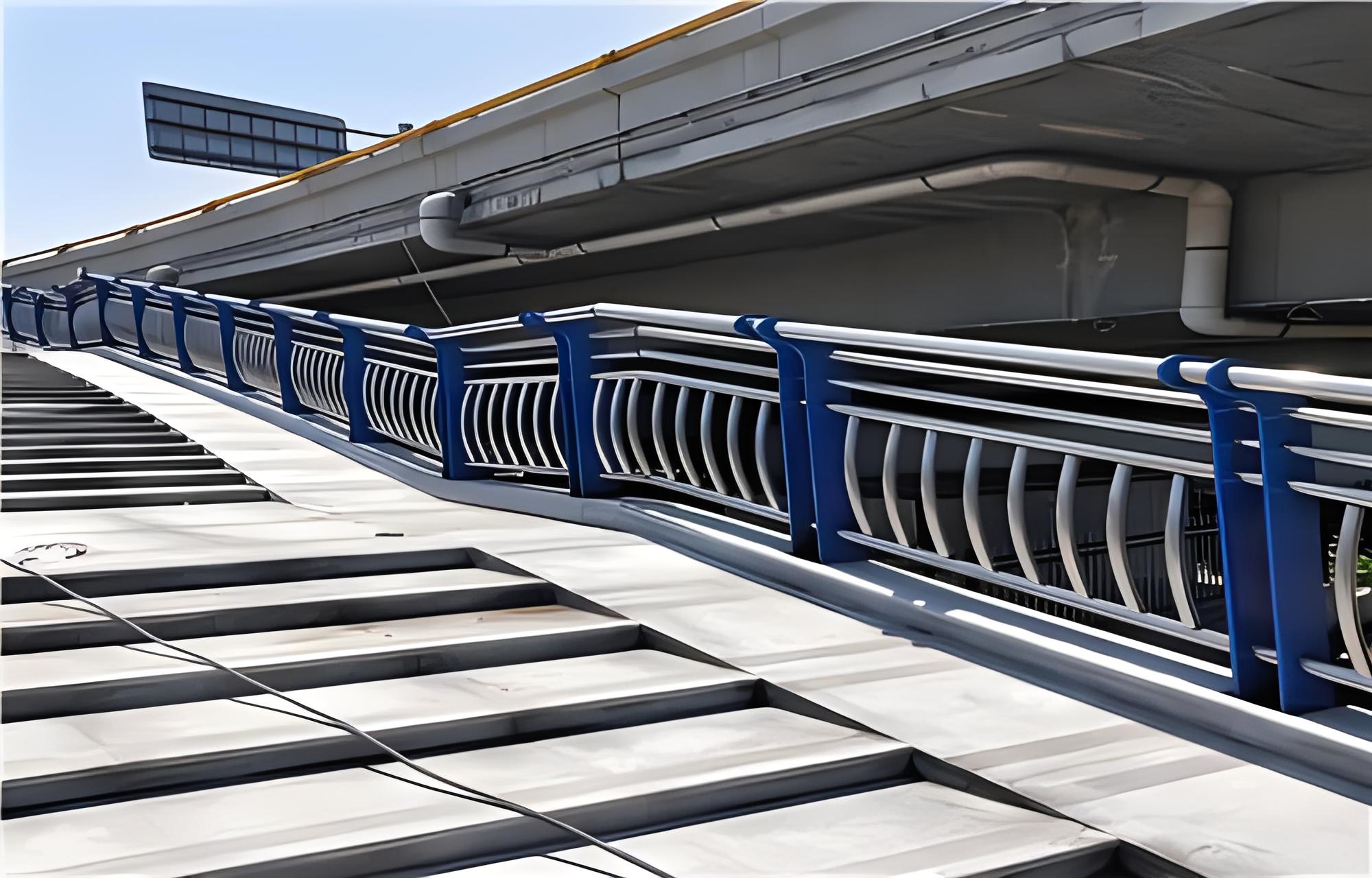 涪陵不锈钢桥梁护栏维护方案：确保安全，延长使用寿命